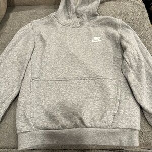 boys nike hoodie